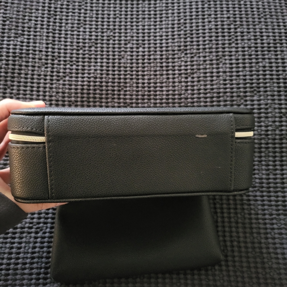 Jewelry Box With Pouch - Picture 8 of 10